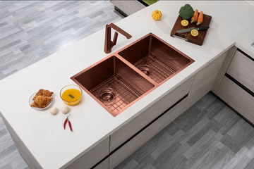 820 Hand-Made Kitchen Sink