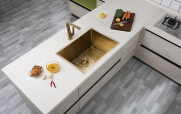 600 Hand-Made Kitchen Sink